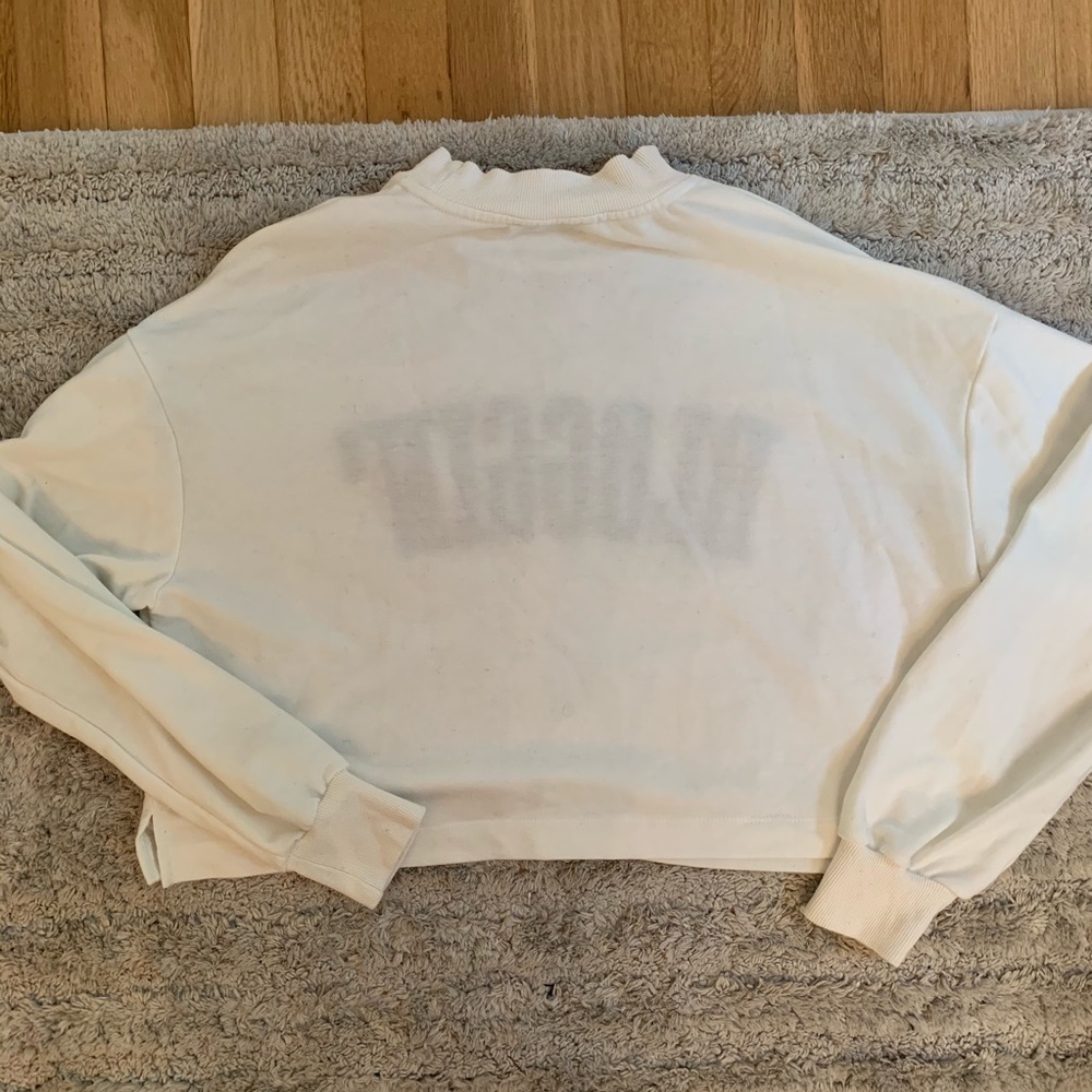 Bloggin Top - Picture 3 of 3